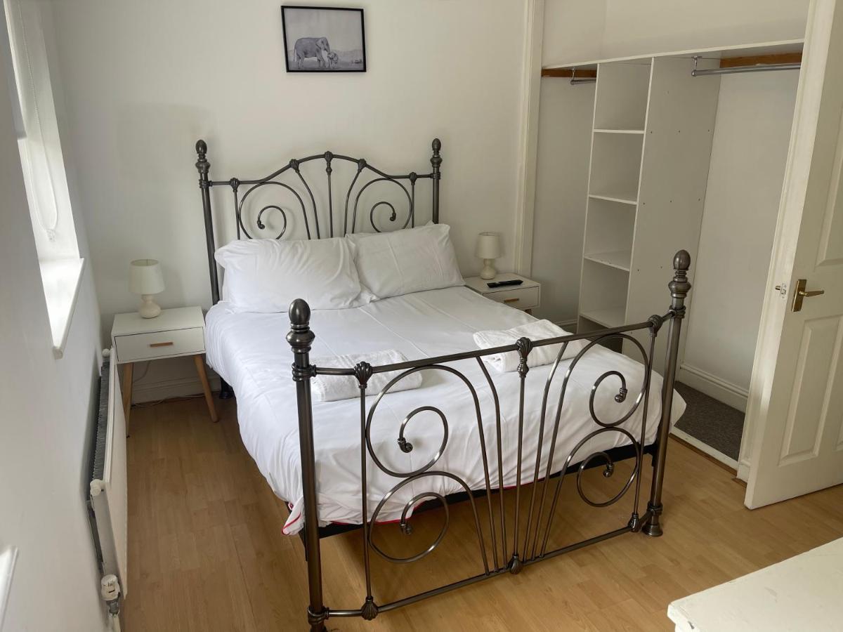 House Number 12 Sleeps Up To 4 With Smart Tvs In Every Room Wellington (Shropshire) Exterior foto