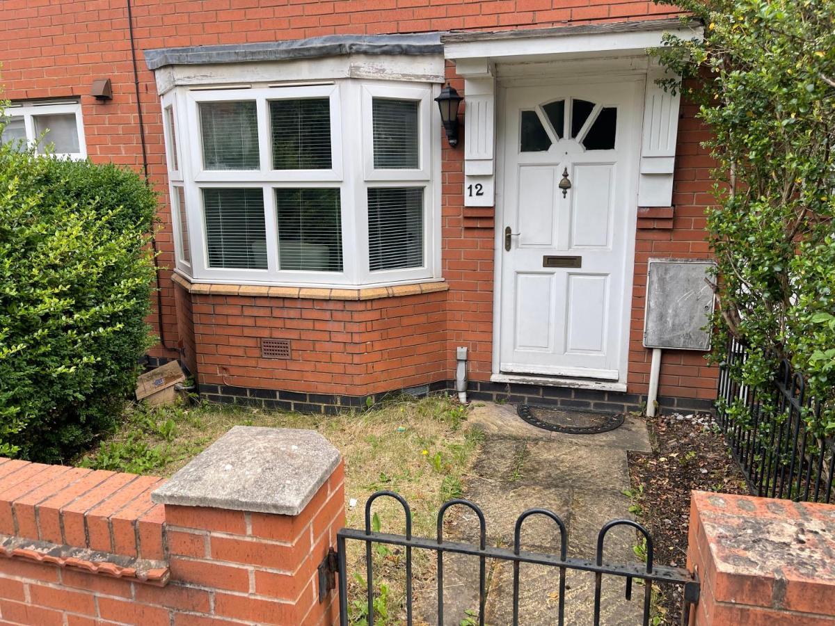 House Number 12 Sleeps Up To 4 With Smart Tvs In Every Room Wellington (Shropshire) Exterior foto