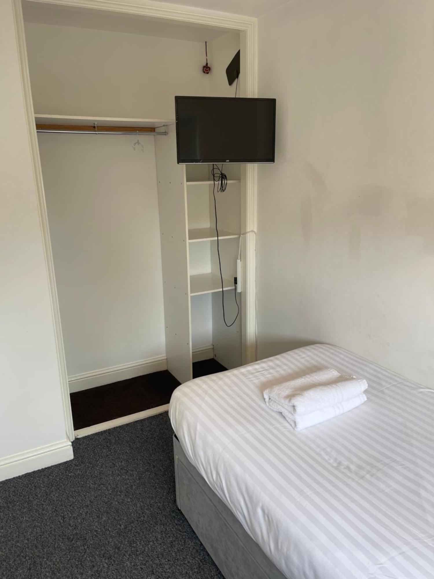 House Number 12 Sleeps Up To 4 With Smart Tvs In Every Room Wellington (Shropshire) Exterior foto